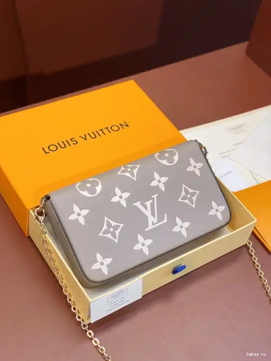 VUITTON POCHETTE LOUIS FÉLICIE 0707